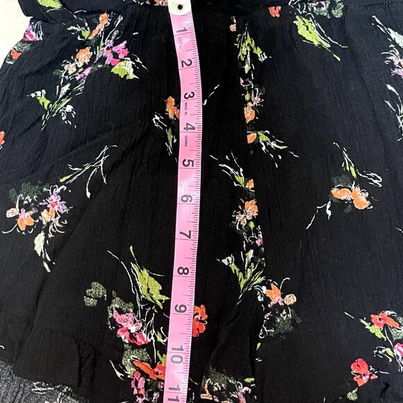 Mimi Chica floral romper ASO Lydia Martin - Picture 10 of 10